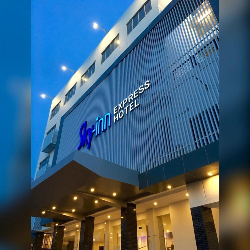 Os Hotel Airport Batam Екстер'єр фото