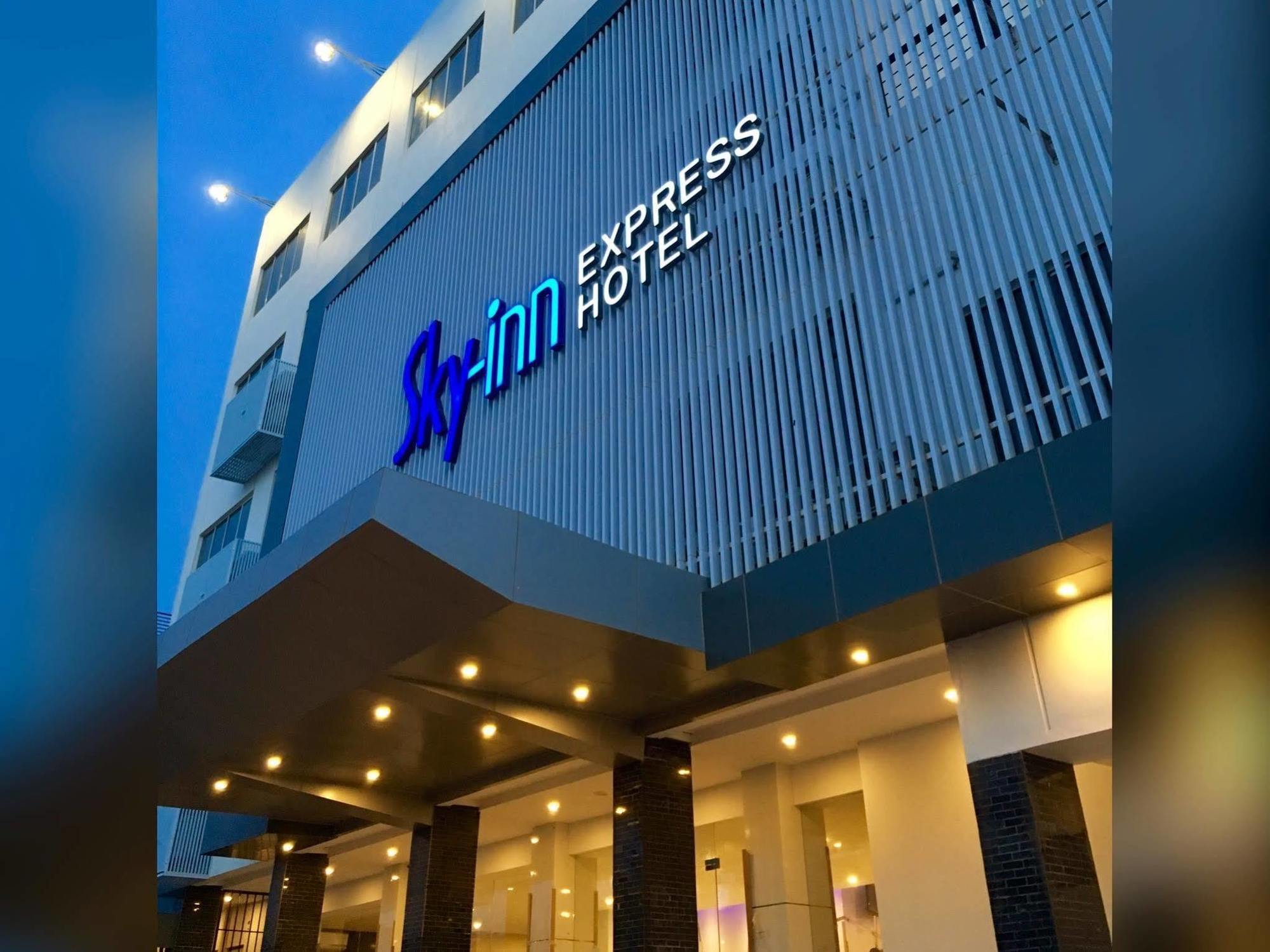 Os Hotel Airport Batam Екстер'єр фото